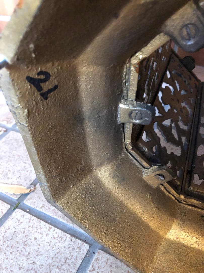 フラワースタンド　ヨーロピアン風　アンティーク調　ロココ調　コーヒーテーブル