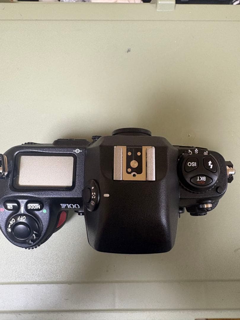 Nikon F100 フィルム一眼レフカメラ　完動品　極美品