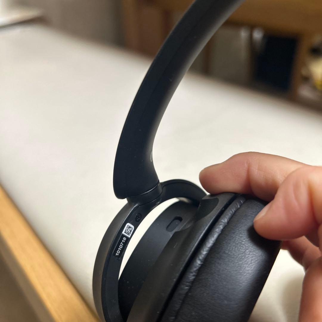 ワイヤレスノイズキャンセリングヘッドホン WH-CH720N (専用ケース付き)