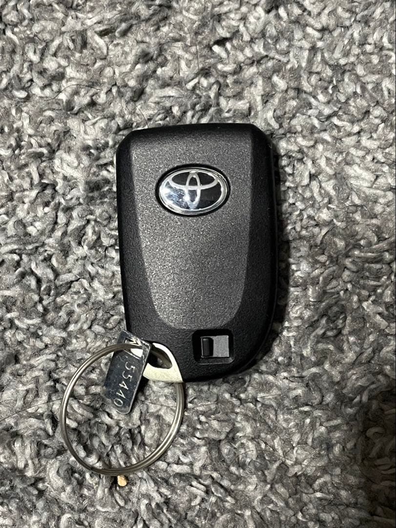 【美品】TOYOTA ハイエース　純正スマートキー　スペアキー　鍵