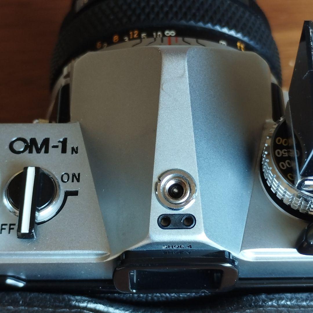 【美品】オリンパス　OM-1N シルバー　50mmF1.8レンズ、本革ケース付き