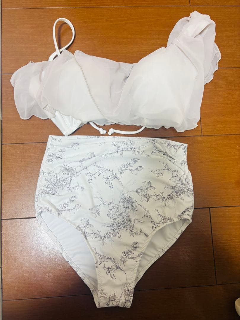 のんたんさん専用❣️美品✨期間限定✨25年新作San-ai Resort 三愛水着