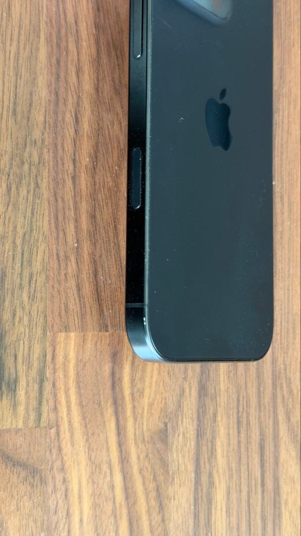 iPhone 16 pro 128GB ブラックチタニウム