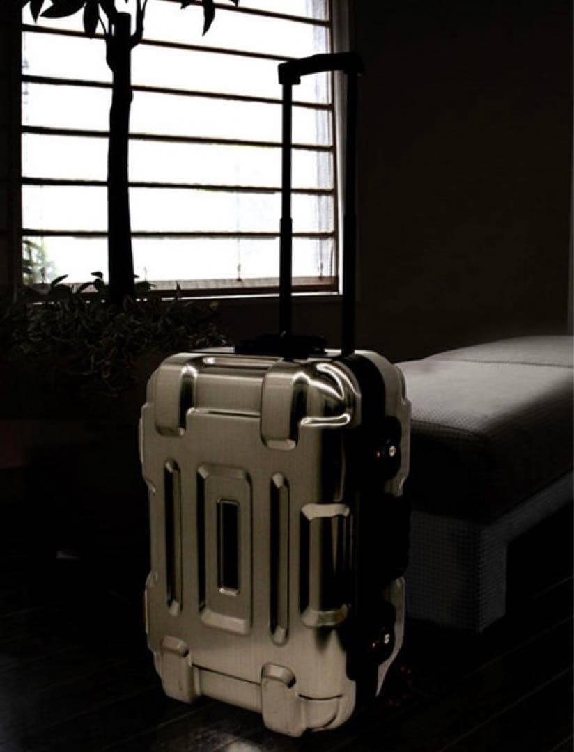 限定　激レアバイオハザード　PROTEX アンブレラ キャリーケース　ウェスカー