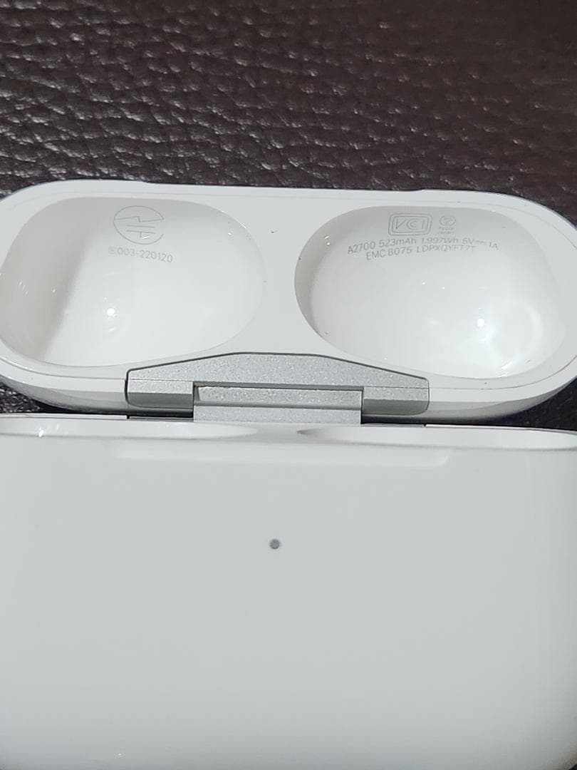 AirPods本体 ホワイト 充電ケース付属