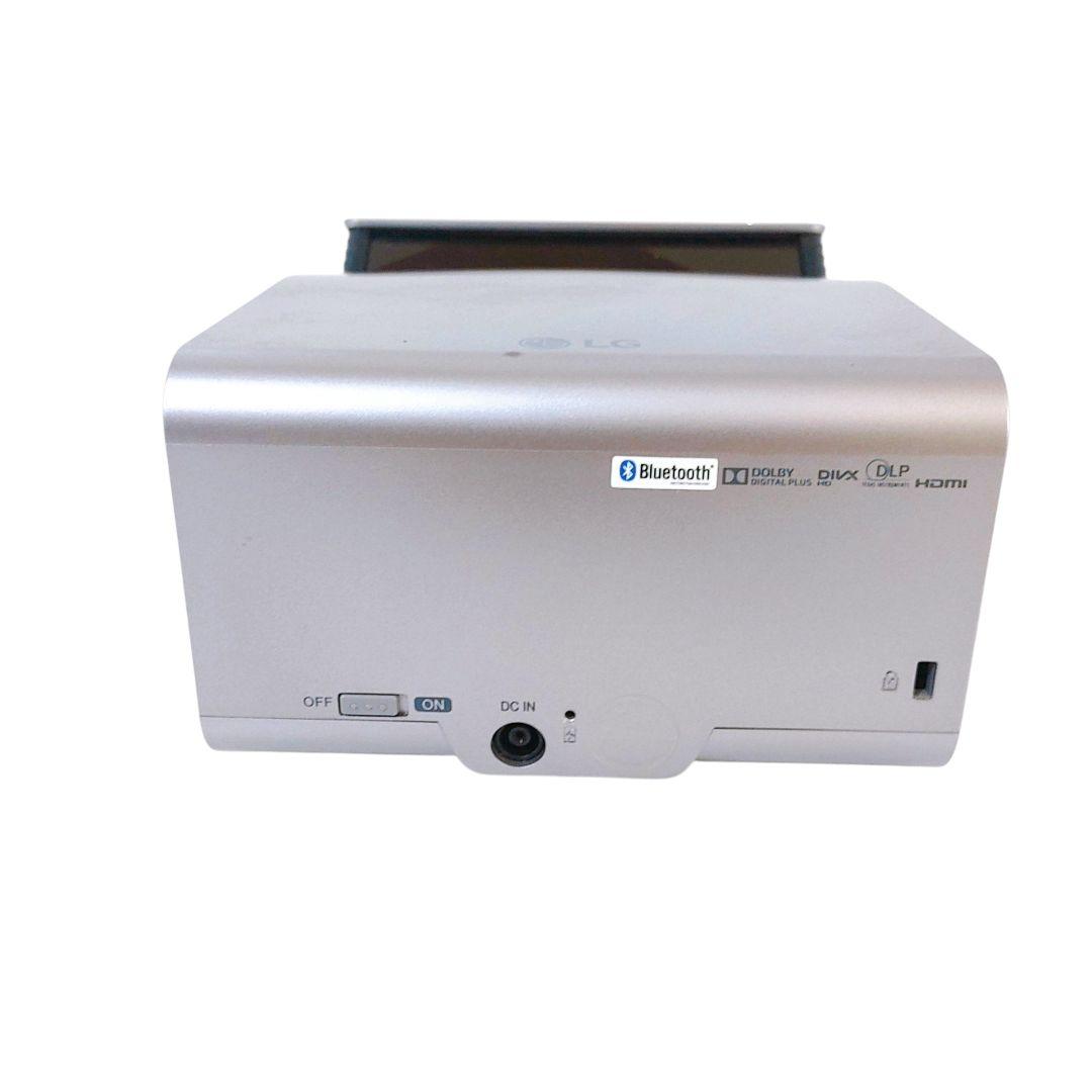 LG PH450UG 超短焦点 バッテリー内蔵 LEDプロジェクター