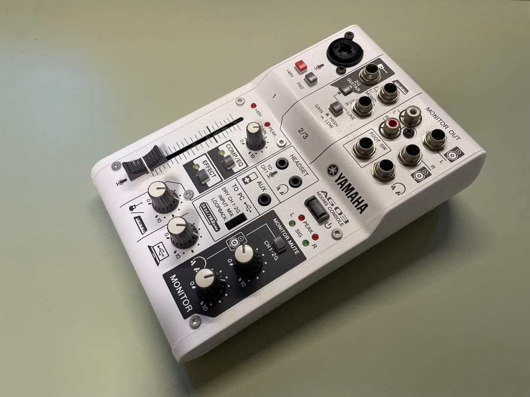 Yamaha AG03 ミキシングコンソール