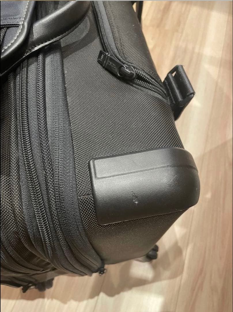 TUMI デラックス・4ウィール・ラップトップ・ケース・ブリーフ