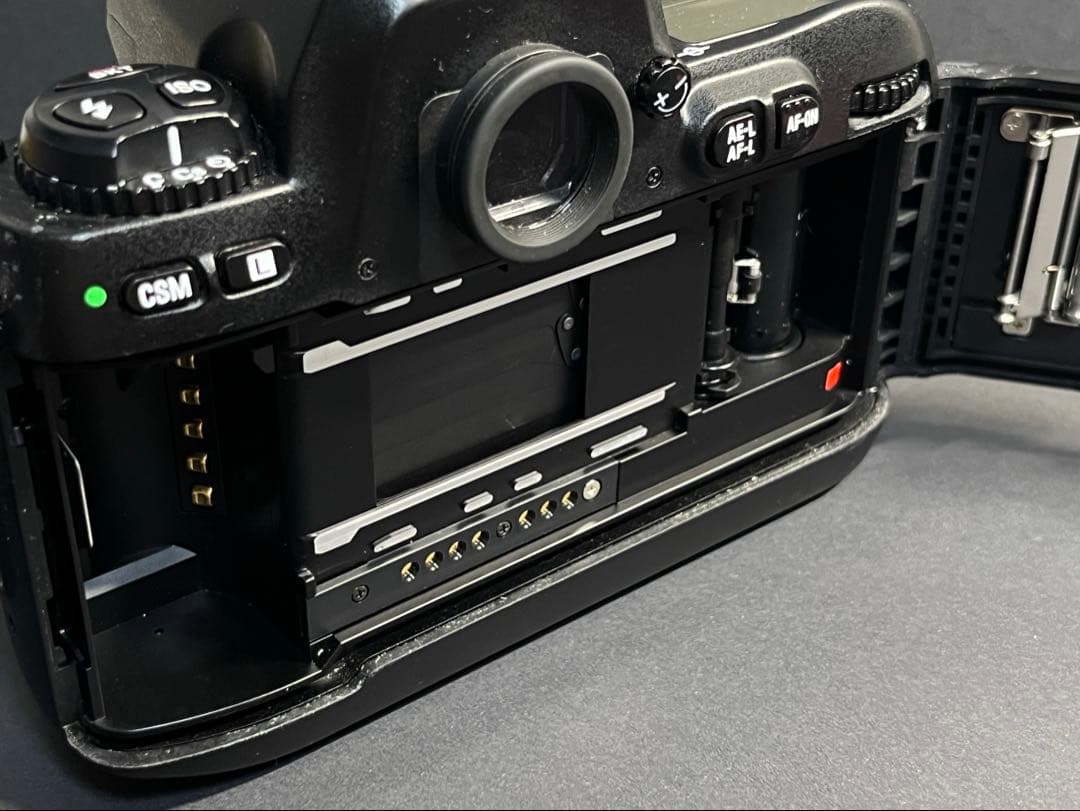 フィルムカメラ Nikon F100