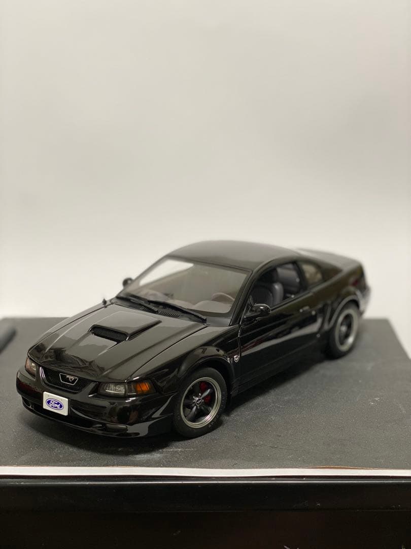 【希少】【BULLITT】オートアート フォード マスタング 1/18 黒