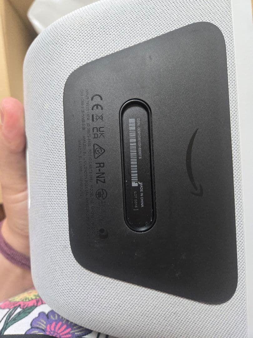 amazon Echo Show 8 第2世代 HDスマートディスプレイホワイト