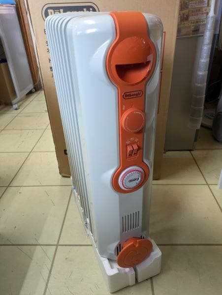 Y【未使用】 トップハンガー付き デロンギ オイルヒーター JR0812-OR