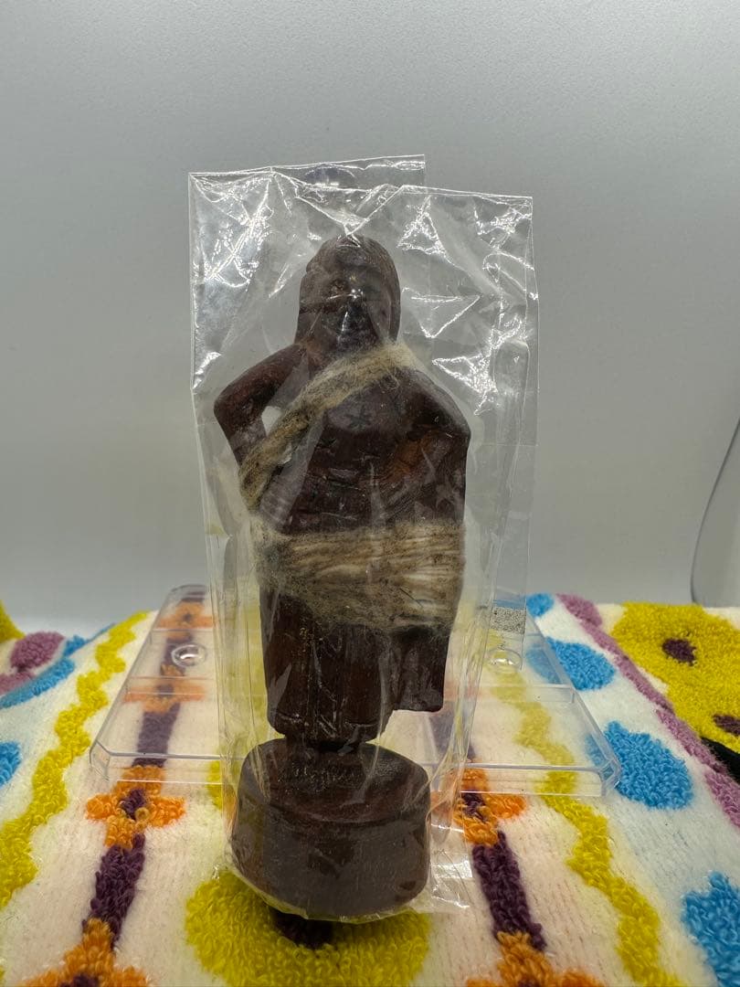 伝説の霊魔術　ポーナーンサラタン師の手彫り精霊人形　女性精霊　超貴重