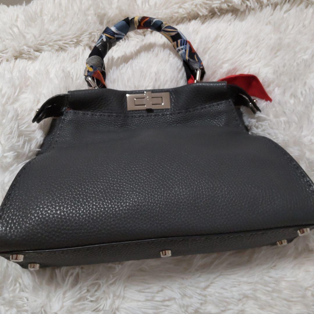 【リア】FENDI I フェンディ ピーカブー セレリア