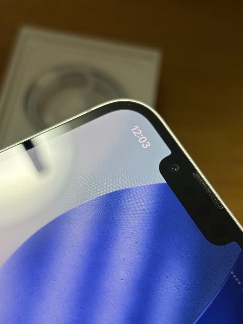 Apple iPhone 13 スターライト128GB