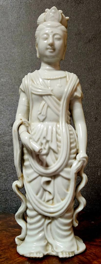【時代古作品❗】明治時代　白磁　観音立像 観音像　観音様　伝世時代箱　仏教美術