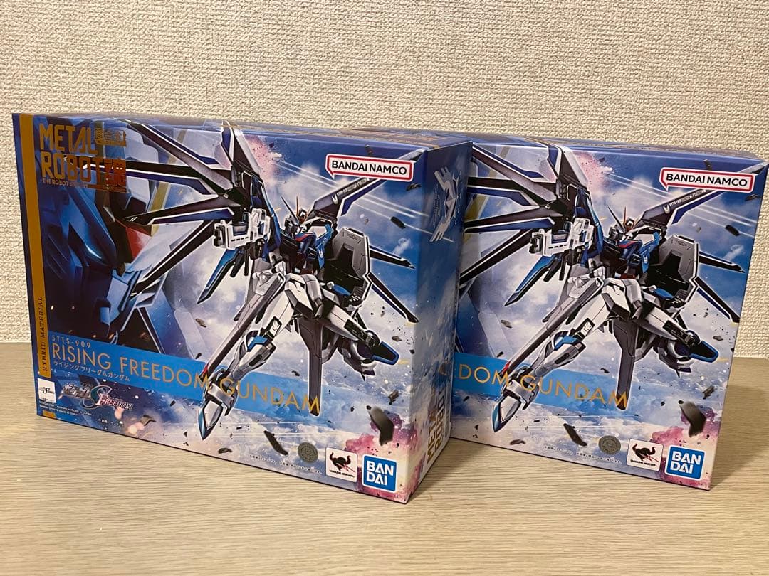 L ROBOT魂ライジングフリーダムガンダム 新品未開封２個