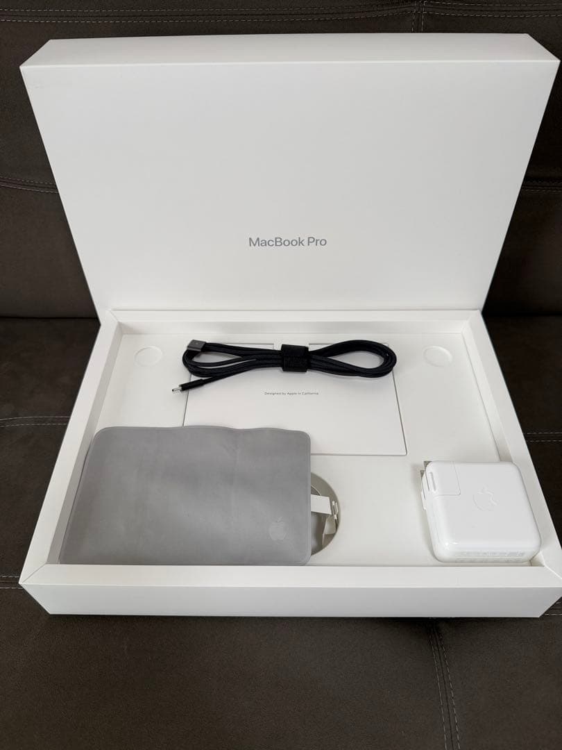 MacBook本体 MacBook Pro M4 14 16G 1TB Nano-texture