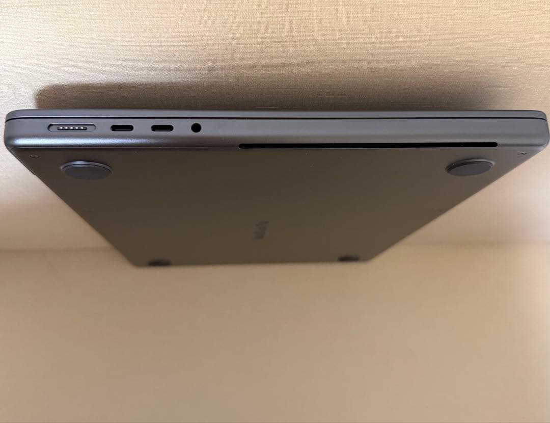 MacBook本体 MacBook Pro M4 14 16G 1TB Nano-texture