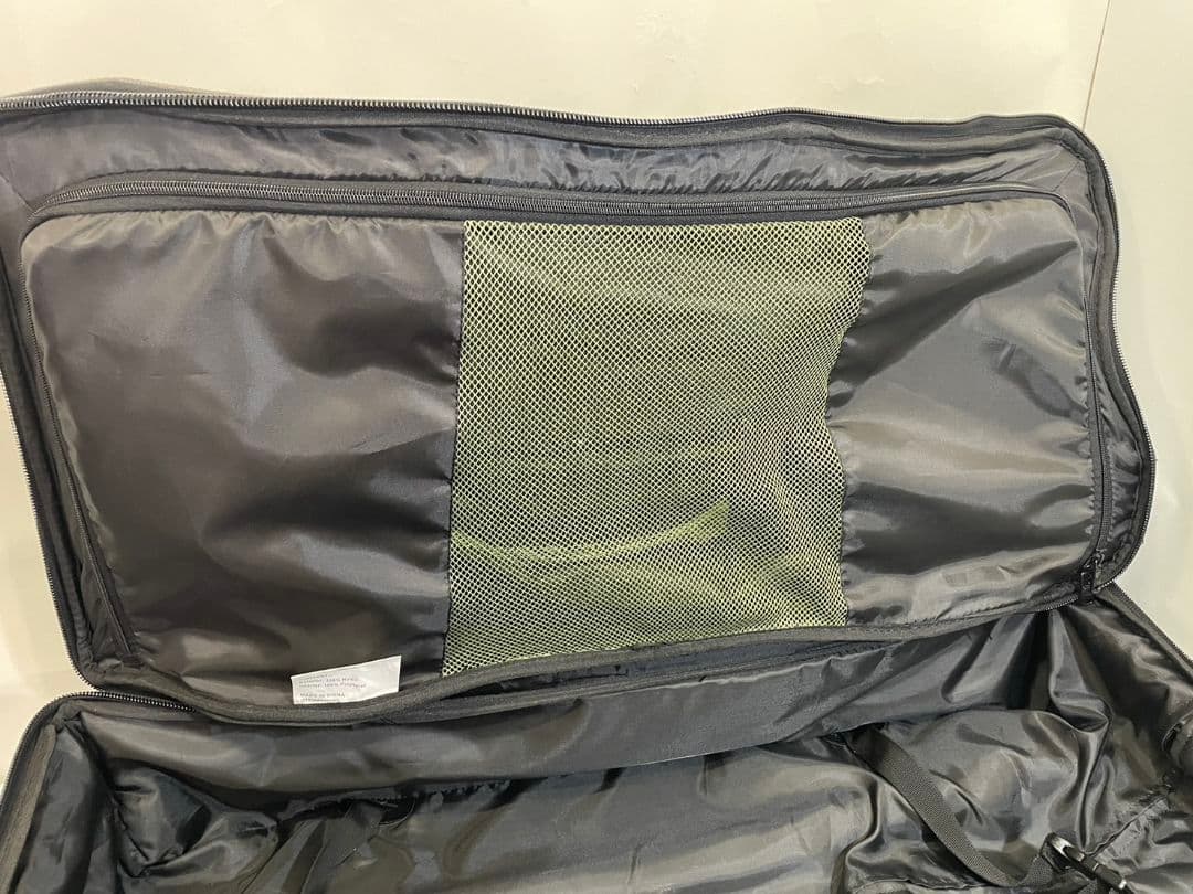 FUL　キャリーバッグ　スーツケース　黒