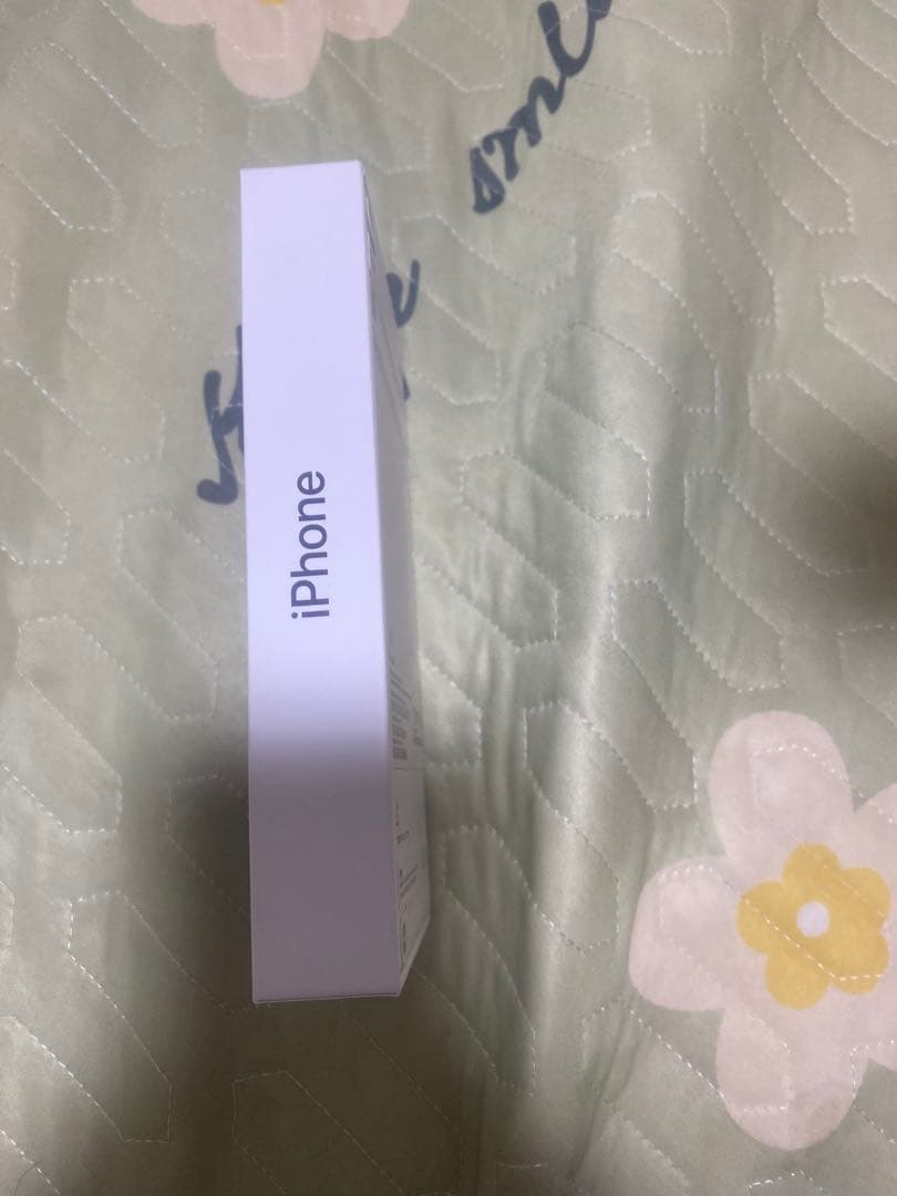 Apple iPhone 16 128GB ブラック