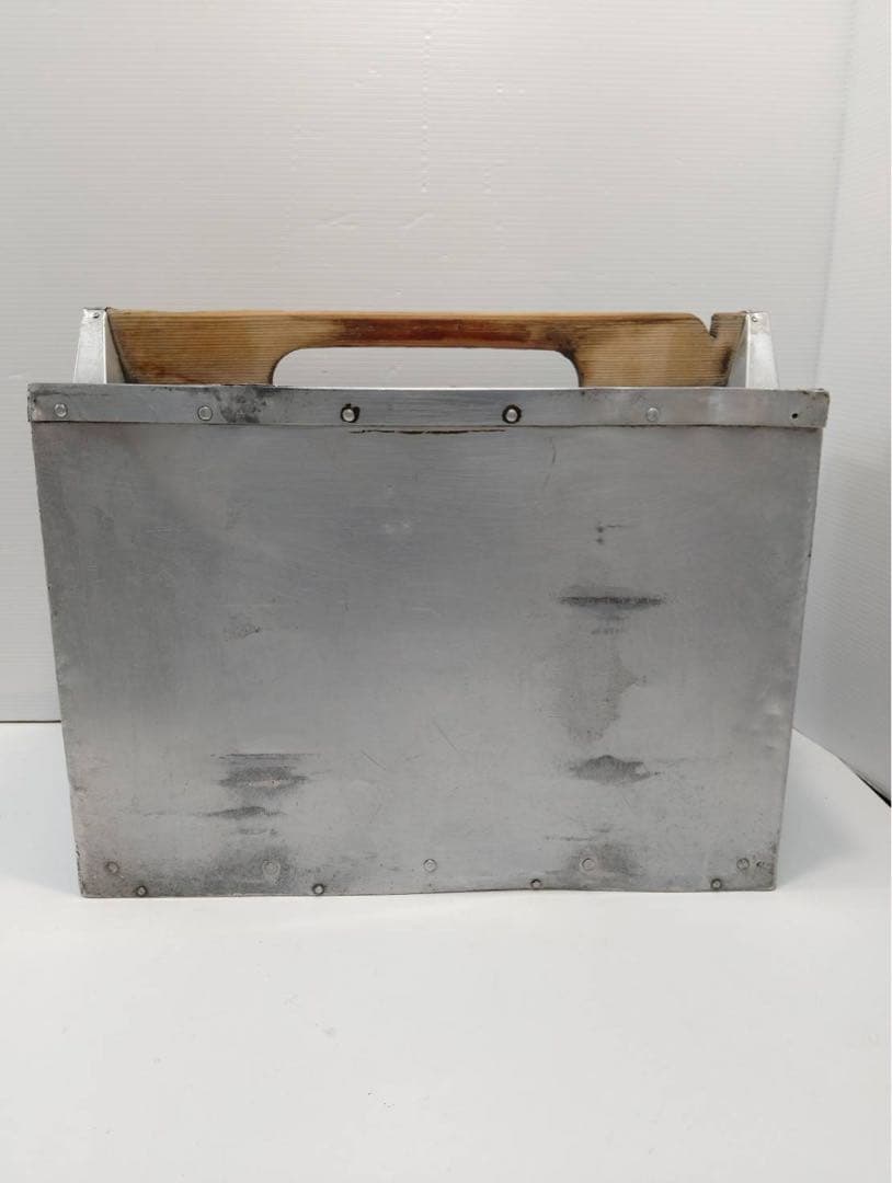 G2170【昭和レトロ】出前用 アルミ製 おかもち (木製棚/持ち手付き)