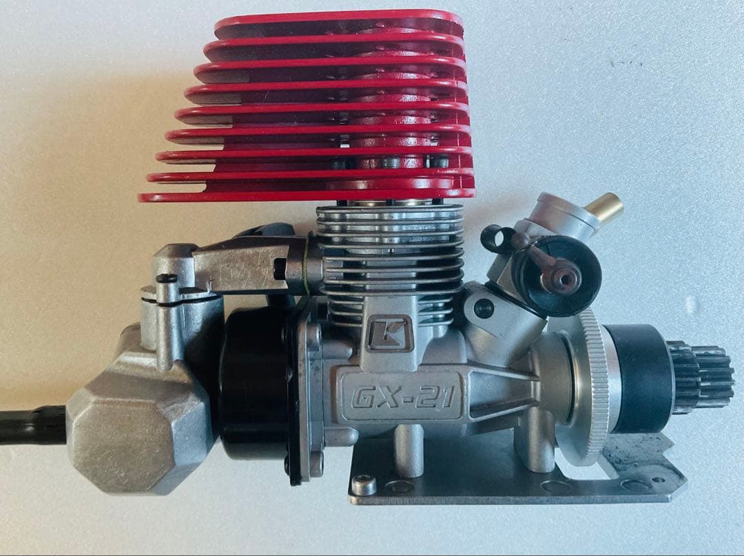 ディアゴスティィーニ　フェラーリ7/1 スケール　エンジンラジコンカー