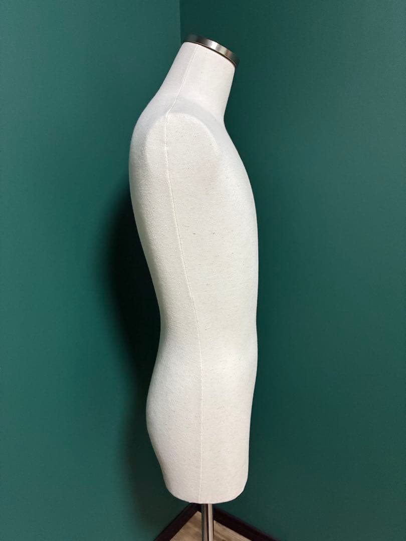 【美品】ステンレストルソー　布製ベージュ　土台付き 男性 撮影用