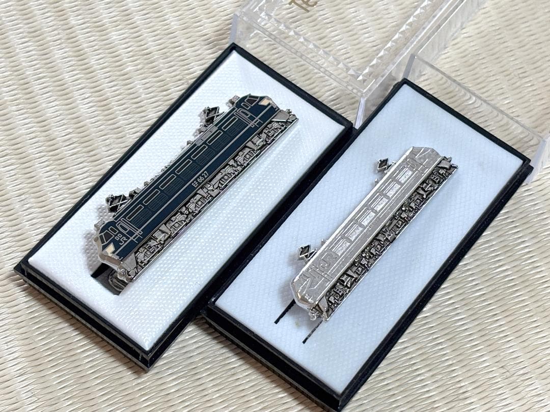EF66 電気機関車 ネクタイピン 新品 2個セット
