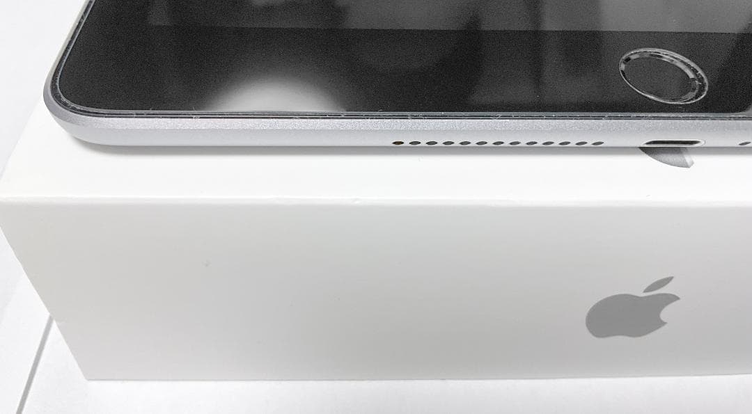 美品良好★Apple iPad 第6世代 スペースグレイ 128GB 94%