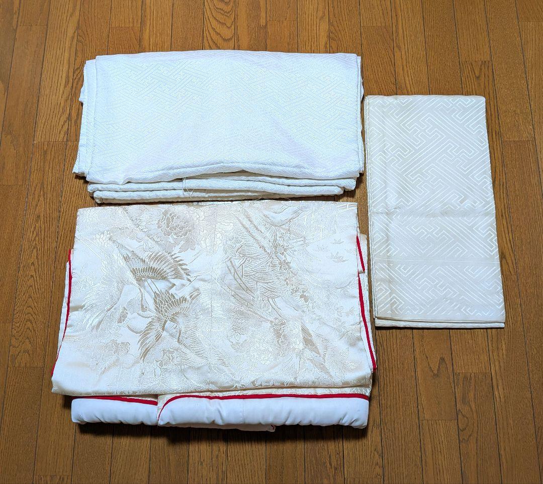 和装婚礼花嫁様 白無垢セット 赤フキ比翼