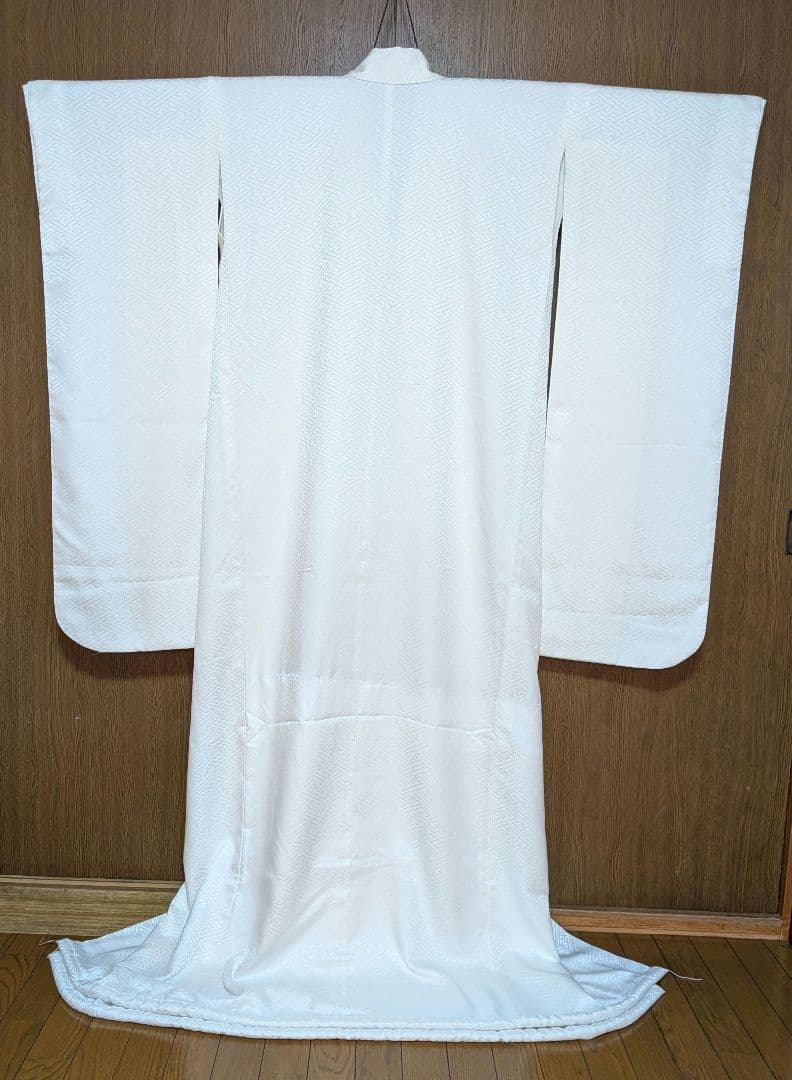 和装婚礼花嫁様 白無垢セット 赤フキ比翼