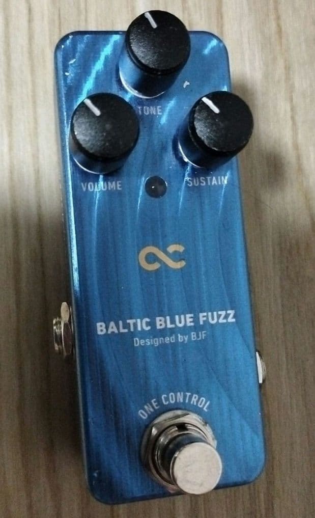 One Control BALTIC BLUE FUZZ ファズ