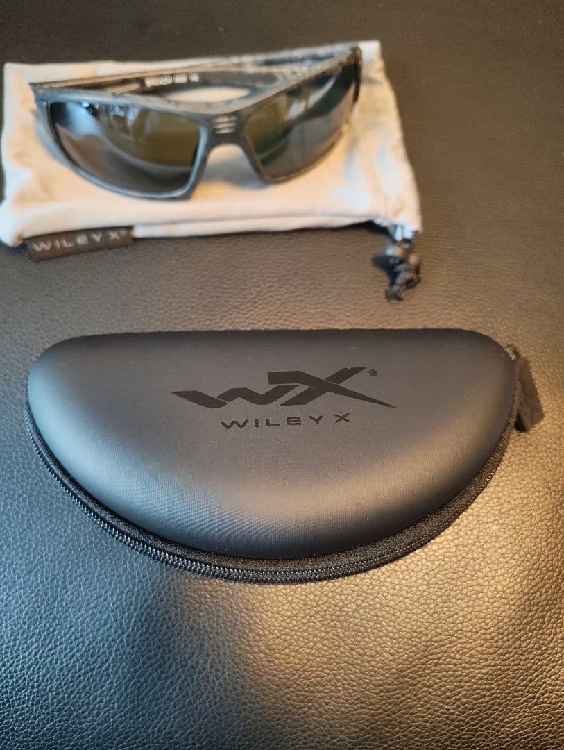 美品 限定 WILEY X BREACH CAPTIVATEレンズ サングラス