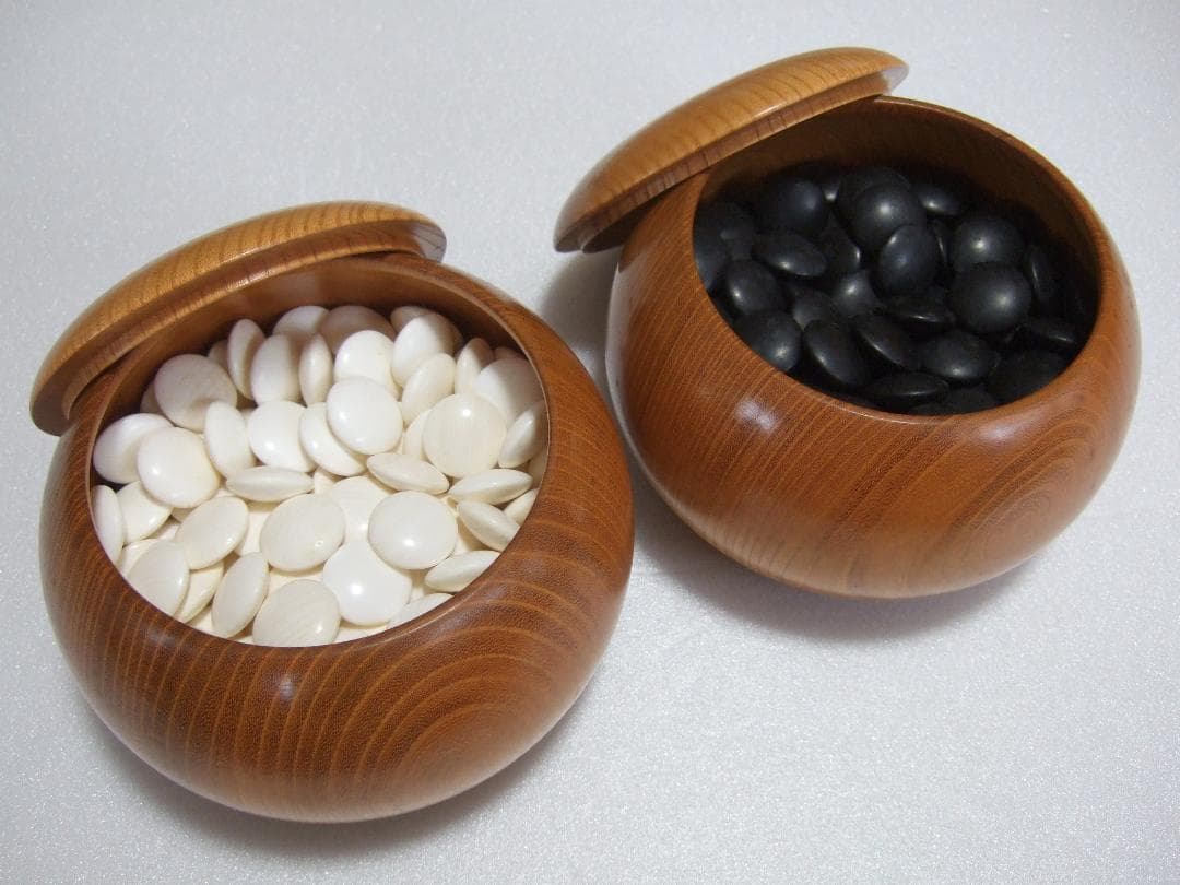 蛤碁石 那智黒石 32号碁石 白183個 黒182個 欅特大碁筍 / 囲碁