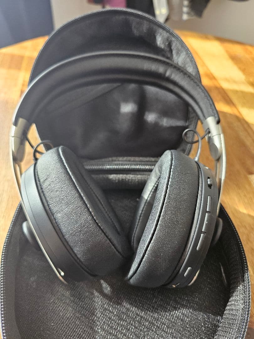 ヘッドホン Sennheiser Momentum 3 Wireless