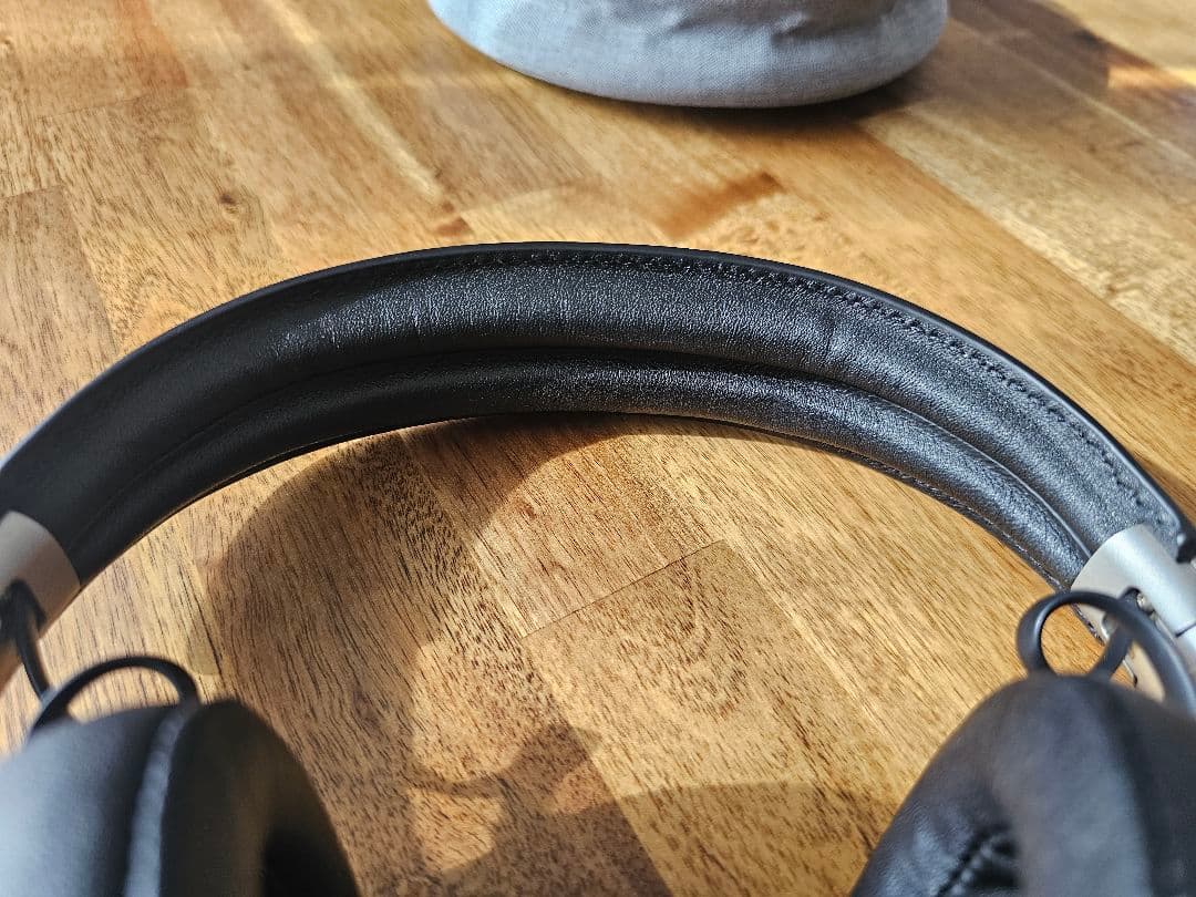 ヘッドホン Sennheiser Momentum 3 Wireless