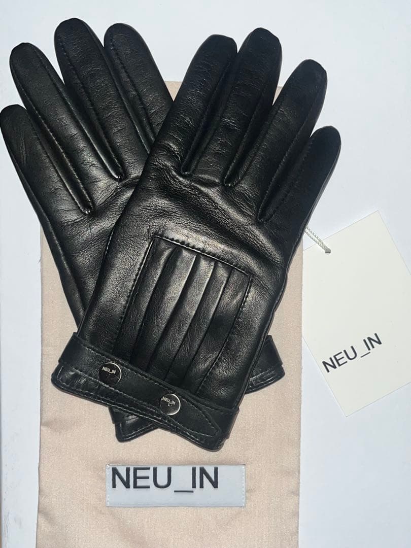 NEU_IN ブラック レザー手袋 sサイズ