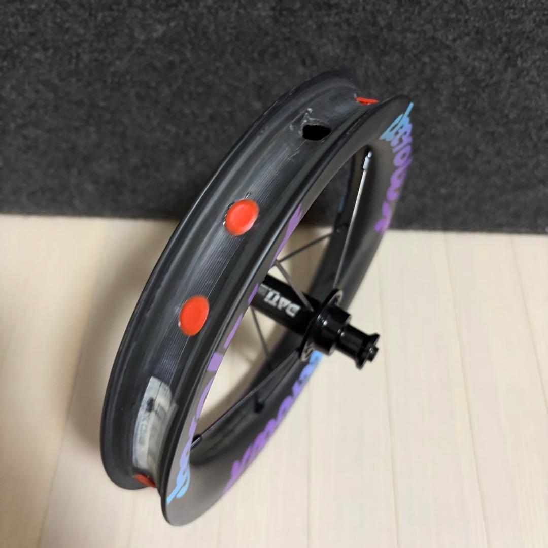 Deerobust dati バランスバイク　カーボンホイール　ストライダー