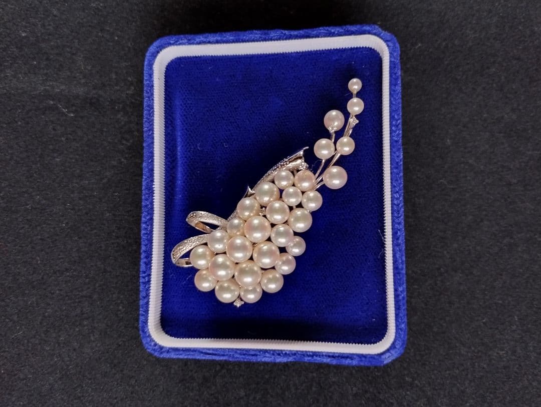 pyonpyonka パールブローチ（A）