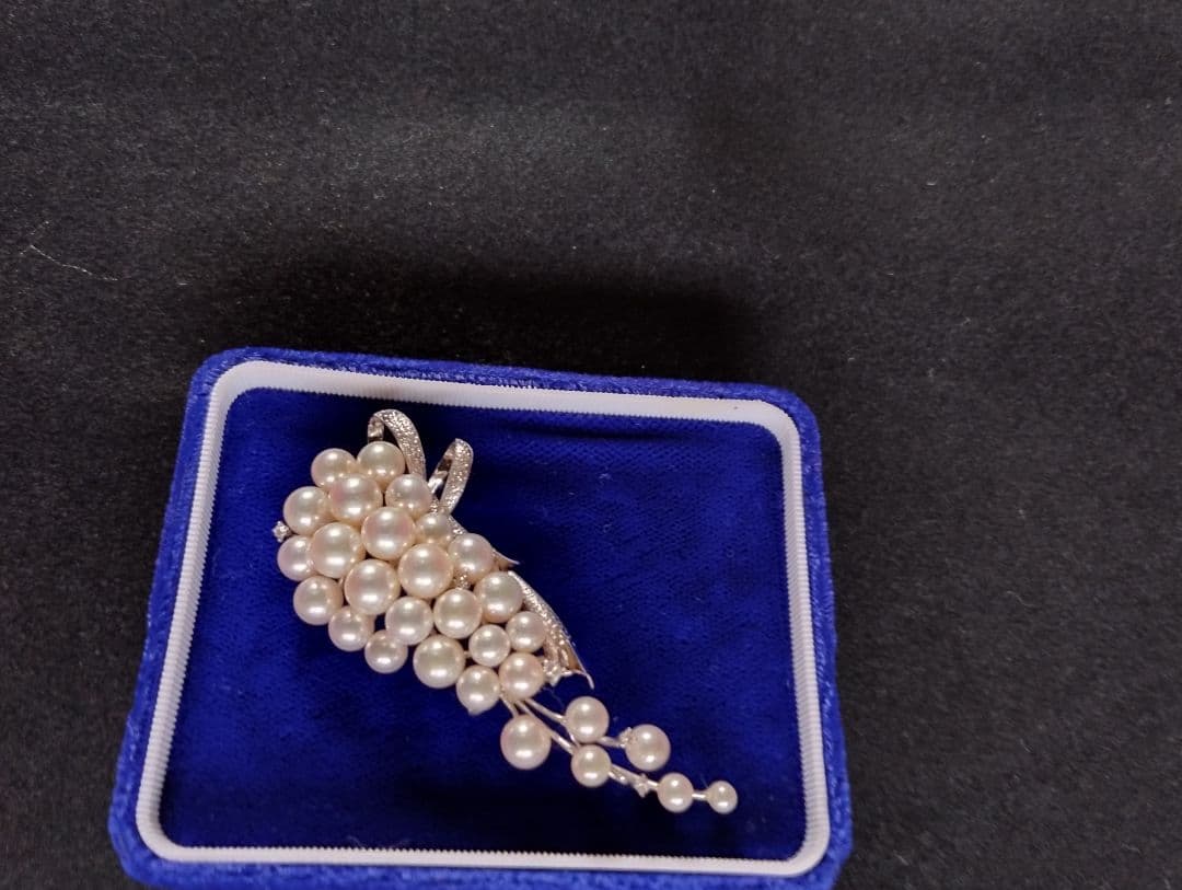 pyonpyonka パールブローチ（A）