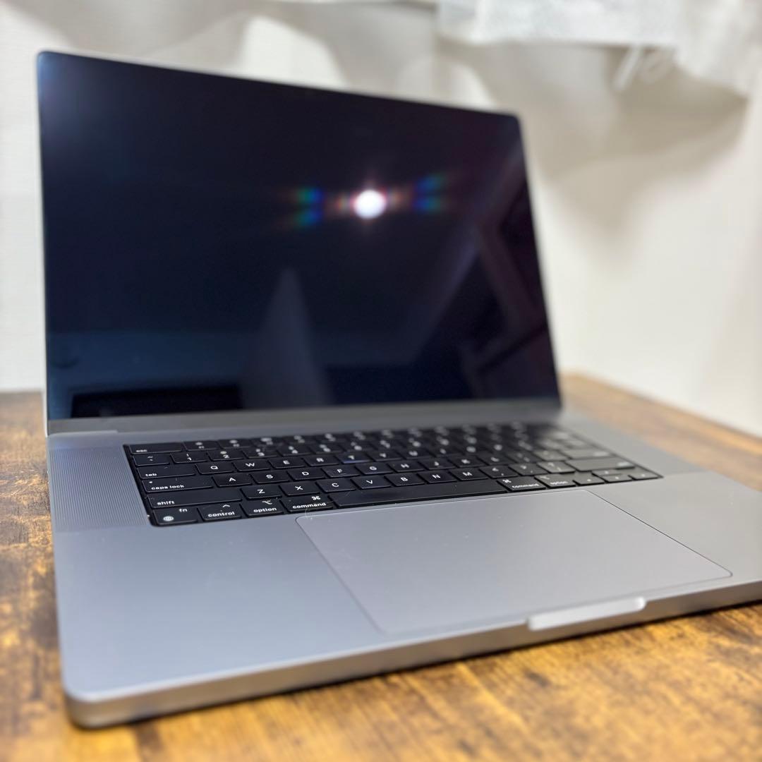 MacBook本体 MacBookPro 16 M1MAX 64GB 2TB US