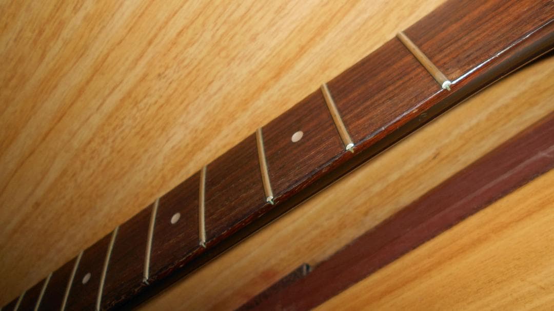 JV期かも？Fender ST556のネック