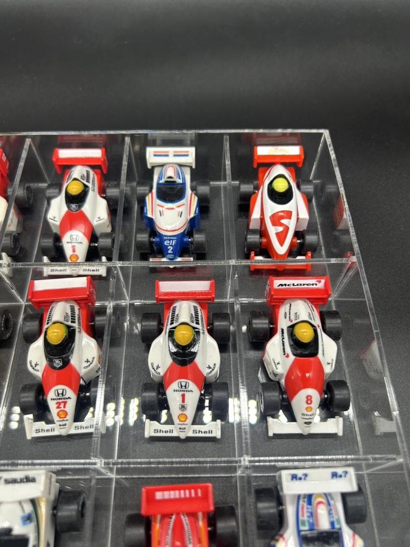 全コンプ・BOSSウィリアムズF1＆セナ財団公認プルバックカー ケース付き