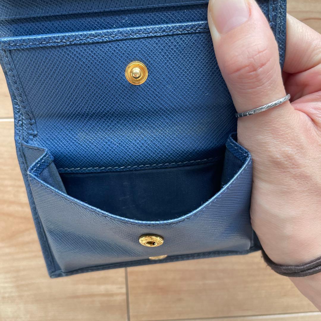 PRADA ネイビー 二つ折り財布 箱付き