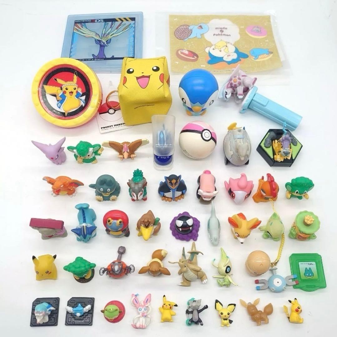 【大量】ポケモングッズ まとめ売り フィギュア ストラップ ゲーム 缶バッジ