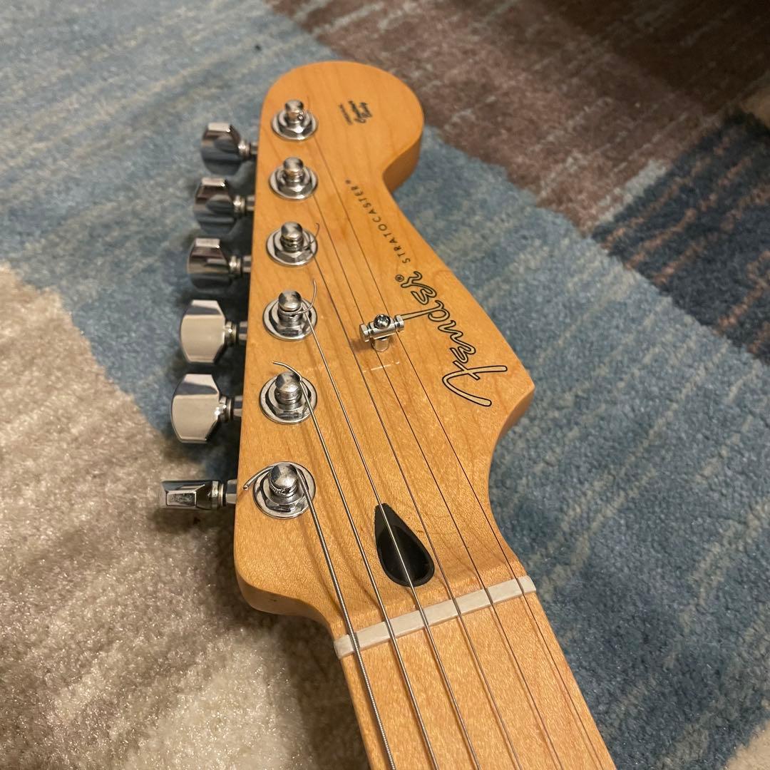 Fender Player Stratocaster バッファー内蔵　ロックペグ