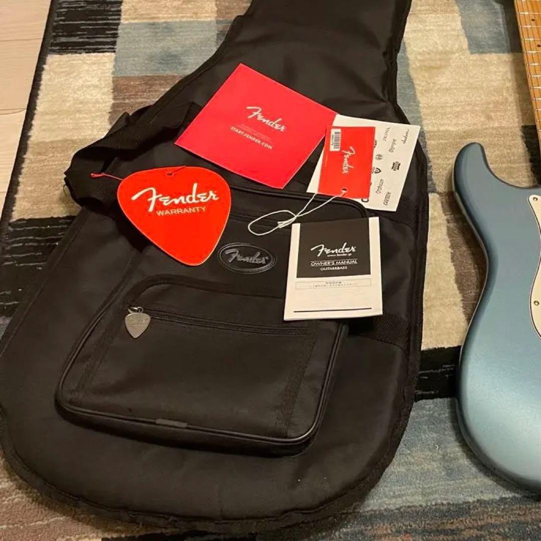 Fender Player Stratocaster バッファー内蔵　ロックペグ