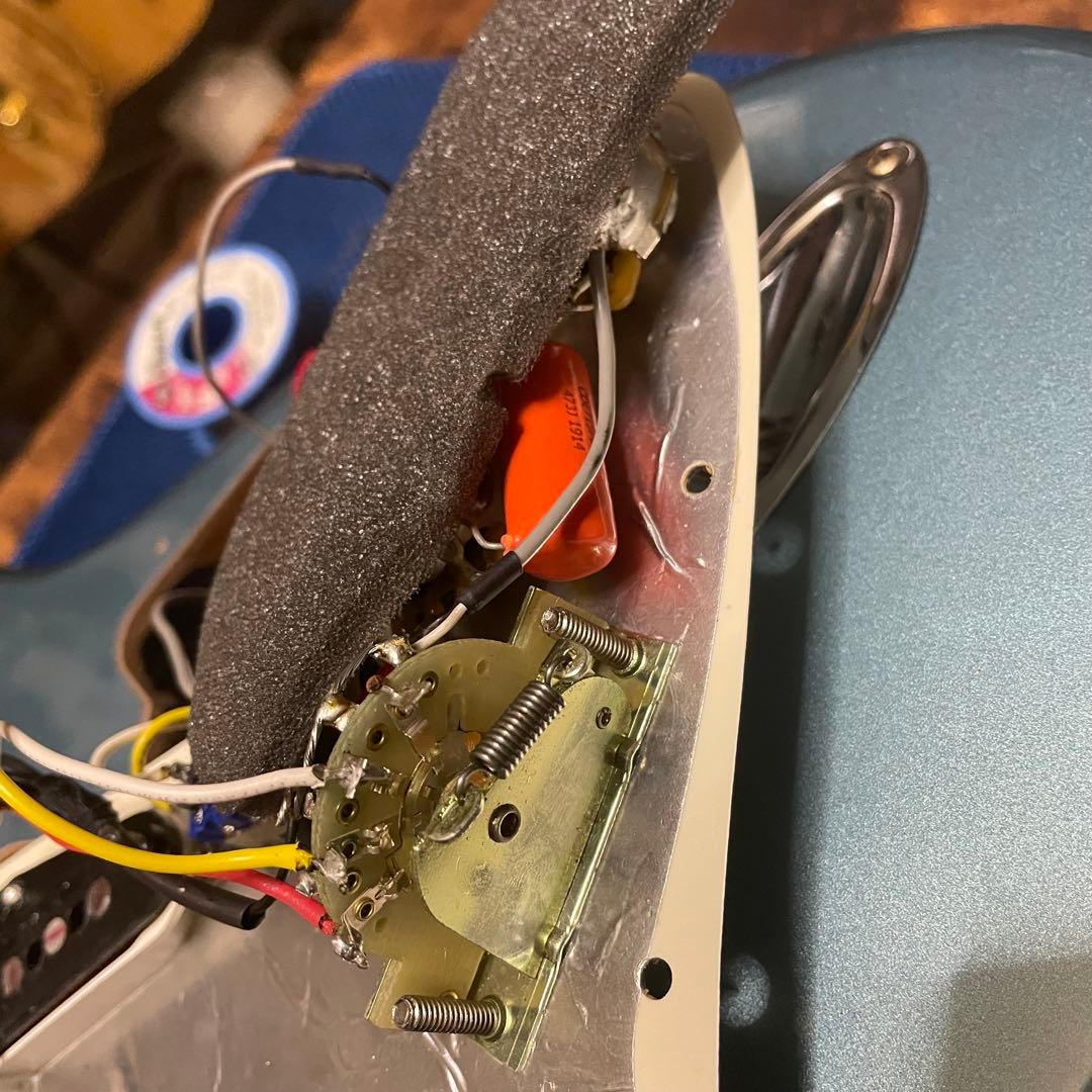 Fender Player Stratocaster バッファー内蔵　ロックペグ