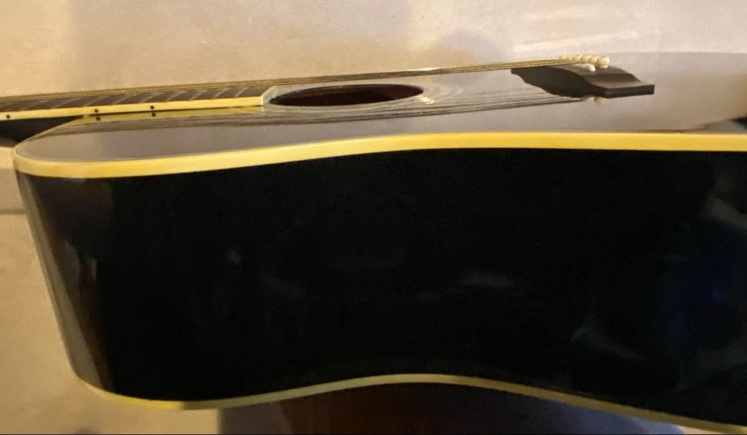 アコースティックギター　ソフトケース　チューナー　ピック付き